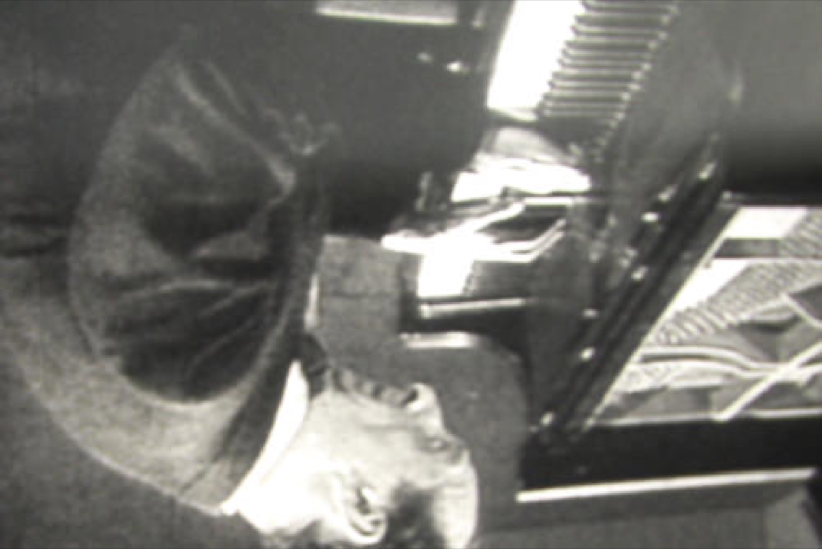 Dubitatio — Dub Chain, part 1 (Sonic Chain), film installation detail